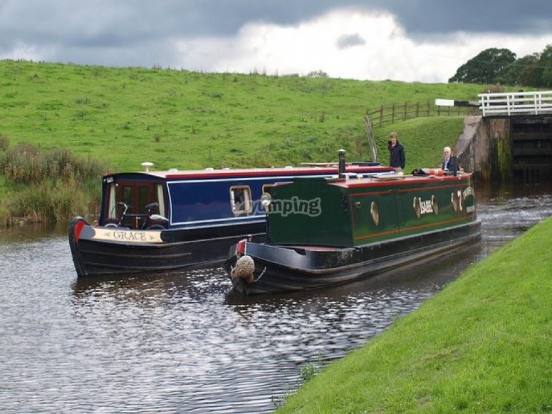 Canal Boat Escapes, prices and bookings 2024